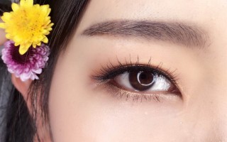 什么眼镜显眼小，什么眼镜镜片好