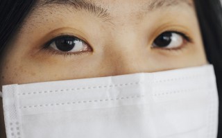太阳镜镜片花了怎么办，太阳镜镜片花了怎么办呢